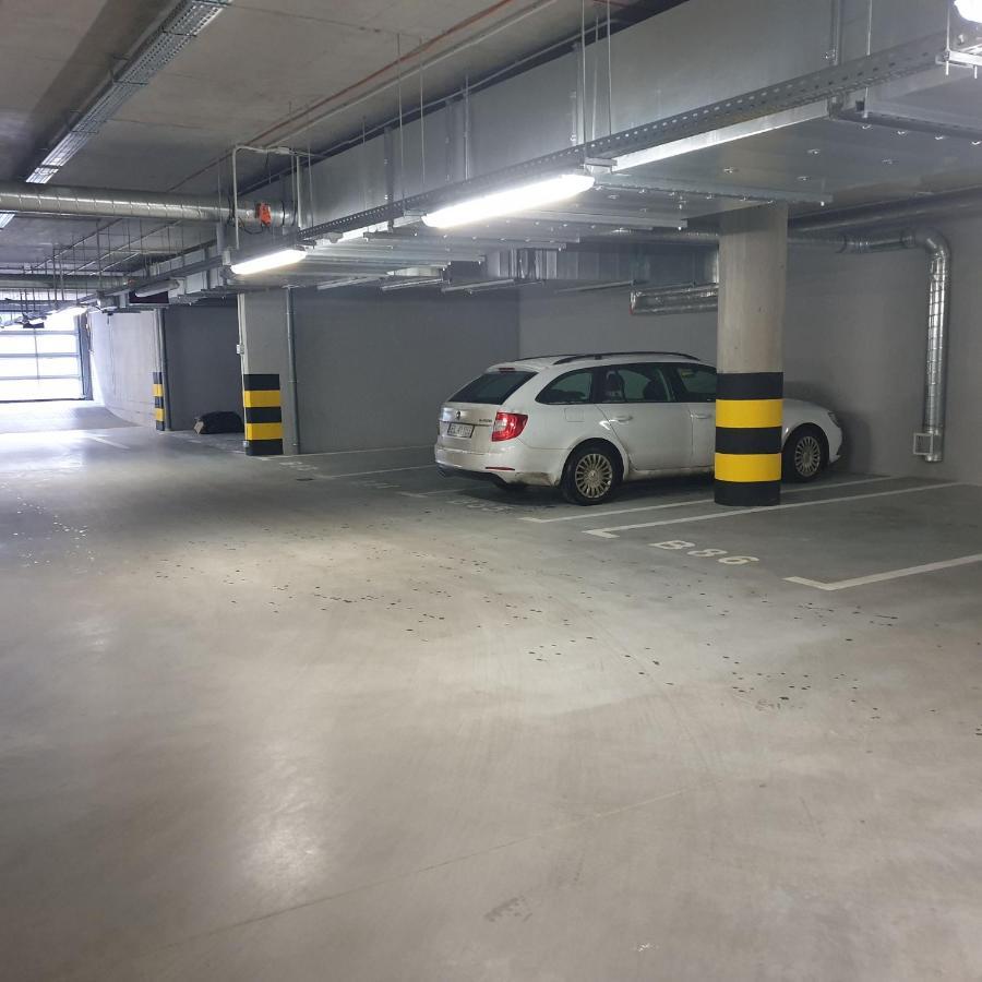 Q Apart Gold-Trzy Pokoje, Manufaktura, Klimatyzacja I Garaz Gratis, Tv Max, Fv, Gwarancja Zadowolenia Lodź Bagian luar foto