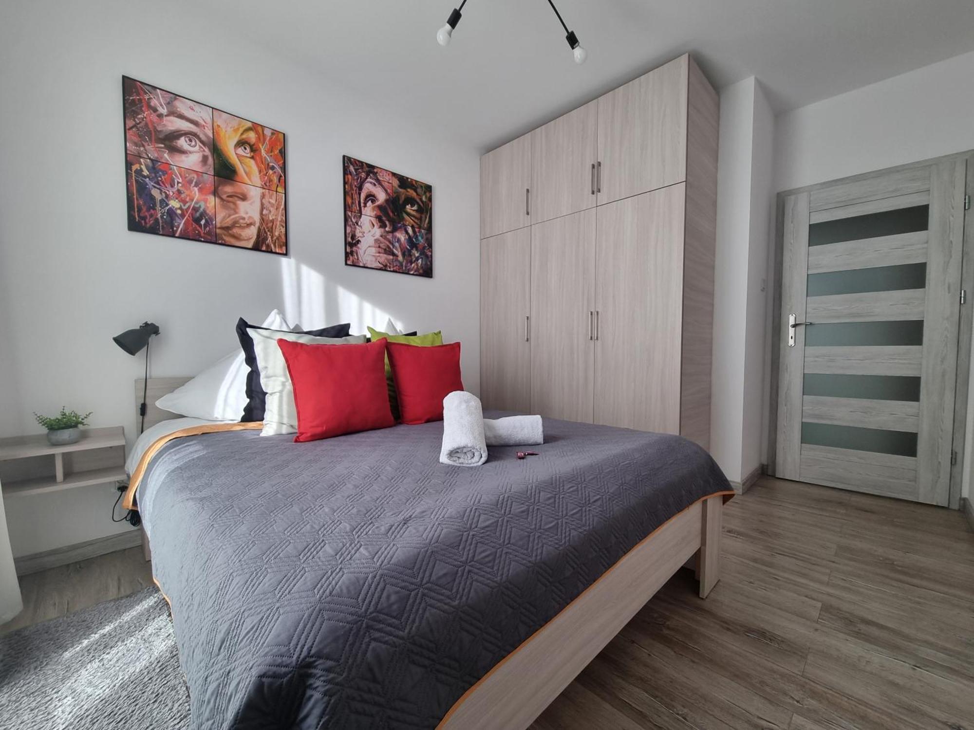 Q Apart Gold-Trzy Pokoje, Manufaktura, Klimatyzacja I Garaz Gratis, Tv Max, Fv, Gwarancja Zadowolenia Lodź Bagian luar foto