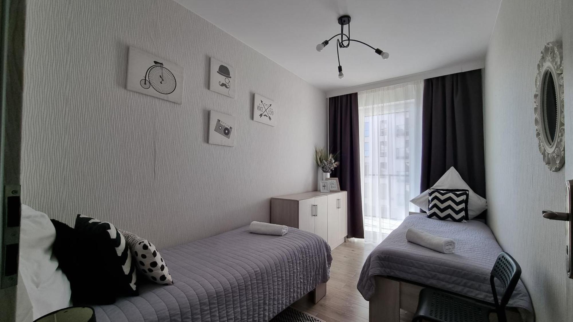 Q Apart Gold-Trzy Pokoje, Manufaktura, Klimatyzacja I Garaz Gratis, Tv Max, Fv, Gwarancja Zadowolenia Lodź Bagian luar foto