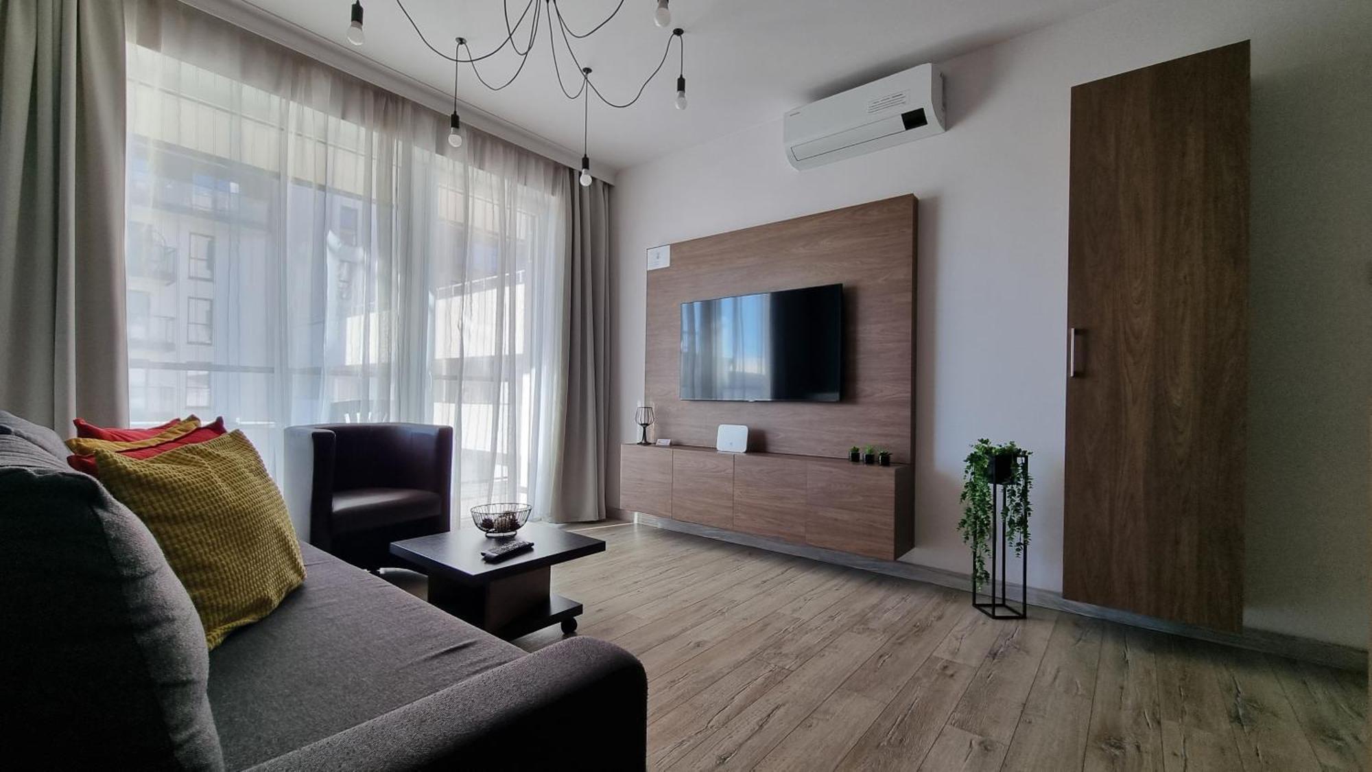 Q Apart Gold-Trzy Pokoje, Manufaktura, Klimatyzacja I Garaz Gratis, Tv Max, Fv, Gwarancja Zadowolenia Lodź Bagian luar foto